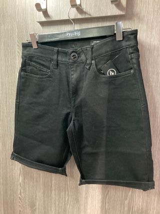 Bermuda VOLCOM negra - M