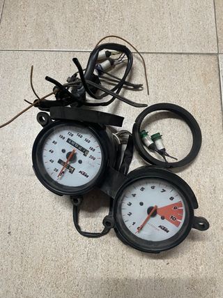 Cuadro instrumentos KTM Superduke