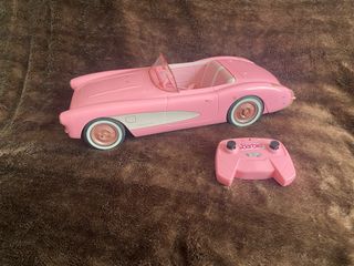 Coche Barbie teledirigido