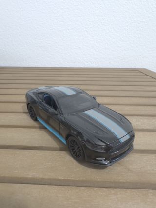 Coche Mustang GT 1:24