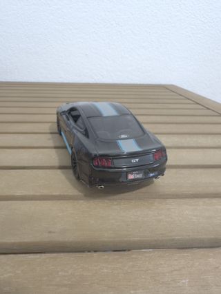 Coche Mustang GT 1:24