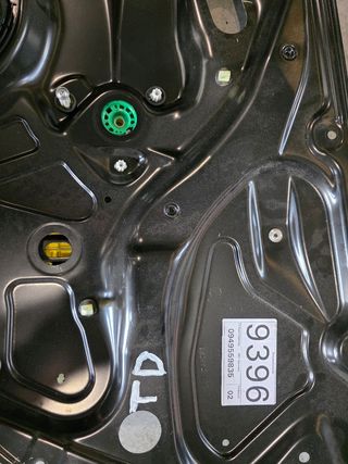 Elevalunas trasero derecho sin motor 3c4839756h