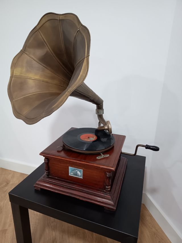 Gramola antigua - Funciona