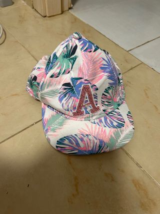 Gorro niña flores - letra A rosa
