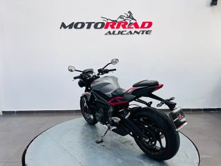 Triumph Street Triple R Low