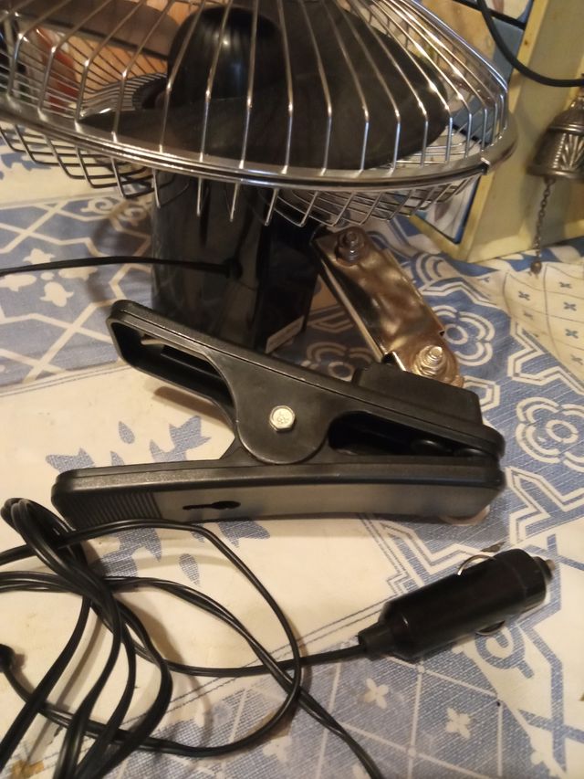 Ventilatore per auto - Morsetto