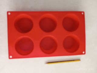 Molde silicona 6 muffins rojo