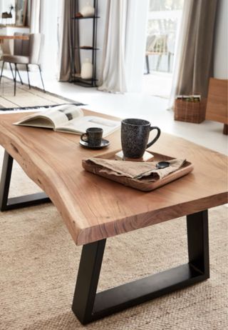 Mesas de madera macizas - patas de hierro forjado 