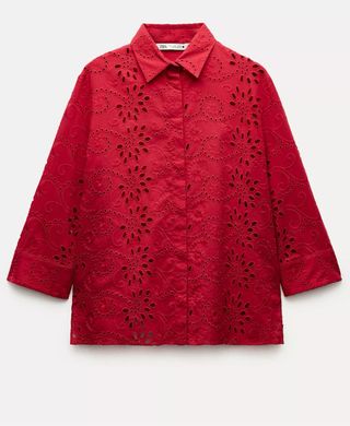 Camisa roja bordada popelín
