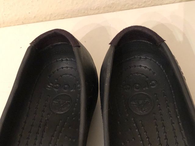 CROCS - merceditas goma negra W8