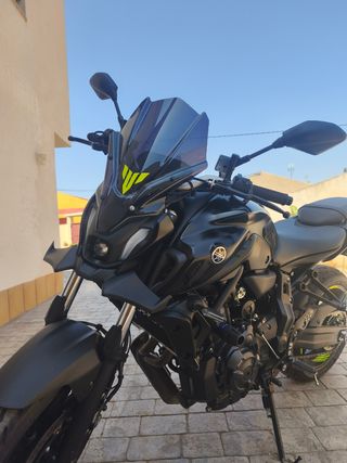 Yamaha MT-07 black edition 2023
