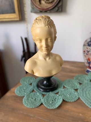 Busto in alabastro - Scultura ragazza