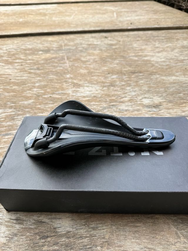 Sillín Fizik Aliante R1 139