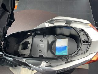 Yamaha X-Max 400 ABS - Plata