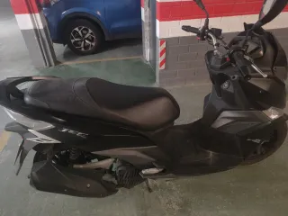 Scooter Sym Jet x 125 - Negro
