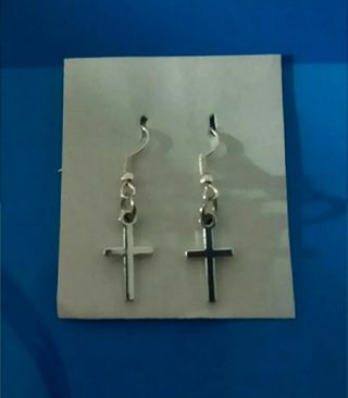 Pendientes cruz plateados