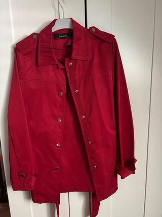 Chaqueta roja Zara 