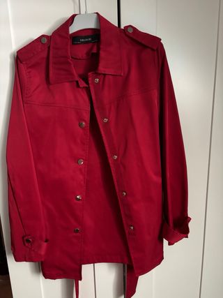 Chaqueta roja Zara 