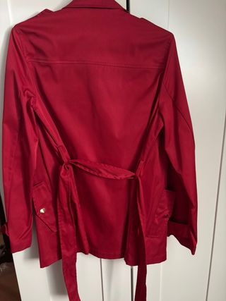Chaqueta roja Zara 