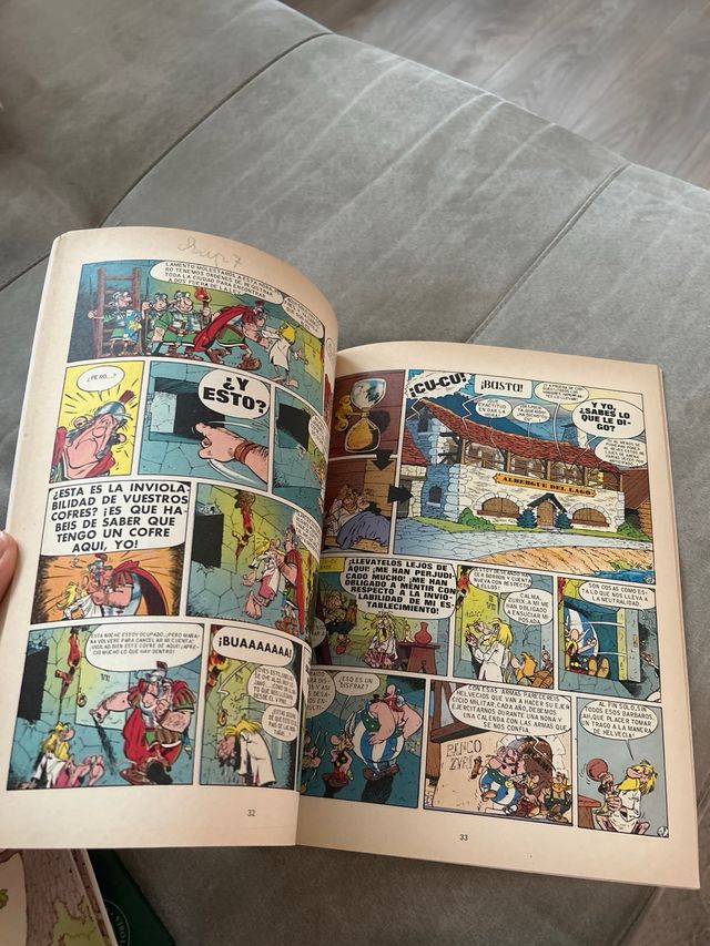 Asterix - En Helvecia (Spanish Edition)