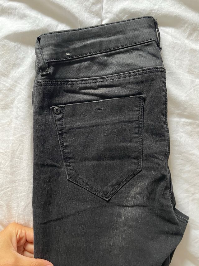 Vaqueros pitillo negros