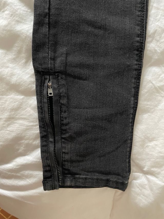 Vaqueros pitillo negros