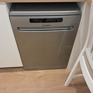 Lavavajillas Indesit
