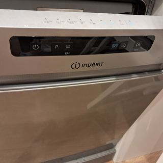 Lavavajillas Indesit
