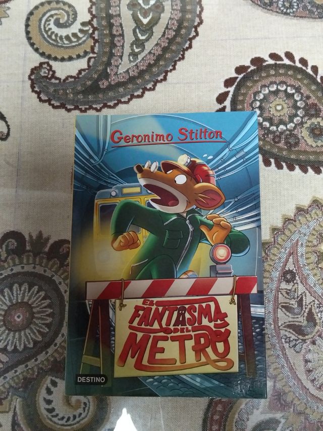 La momia sin nombre: Geronimo Stilton y 6 libros.