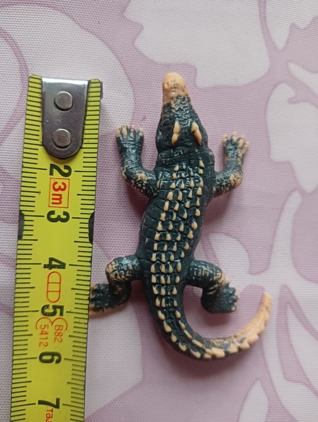 14 figure di animali in miniatura