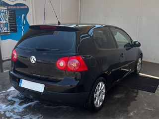 Volkswagen Golf 2005
