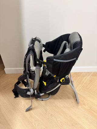 Mochila portabebés Deuter montaña