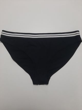 Braga de bikini talla 52 negra