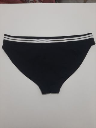 Braga de bikini talla 52 negra
