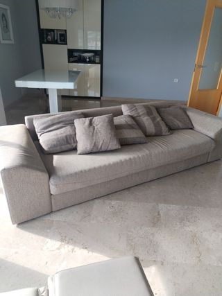 Sofá beige - 3 plazas