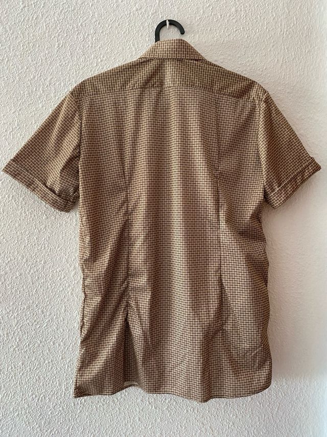 Camisa marrón vintage manga corta
