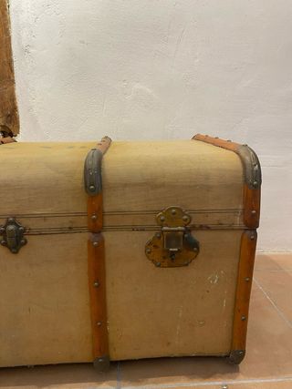 Baúl antiguo (1900-1930) España