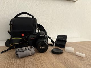 Nikon D3400 + accesorios
