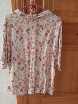 Camisa Indi&Cold beige estampada,nueva