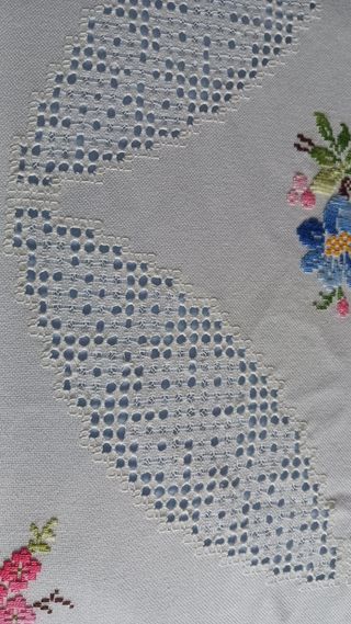 Colcha bordada blanca - Lagartera