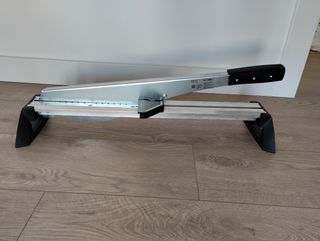 Guillotina suelo laminado LC 600