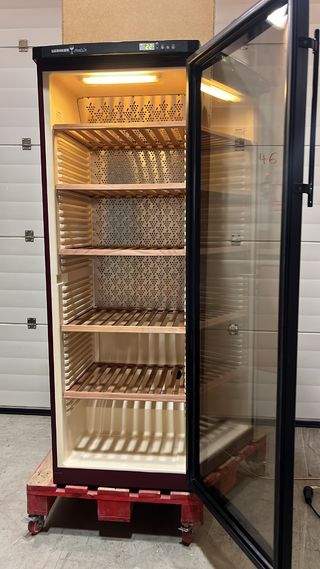 Vinoteca Liebherr grand cru - como nueva 