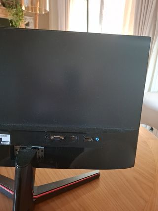 Monitor LG 24" - Negro/Rojo