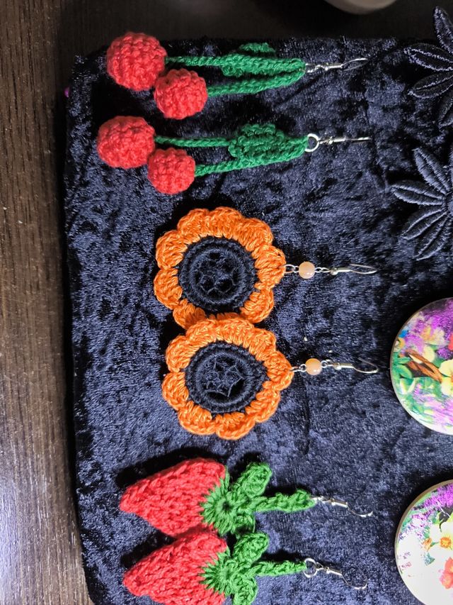 Pendientes ganchillo flores-fresas