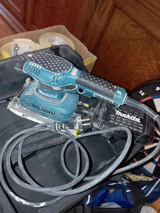 Lijadora eléctrica Makita