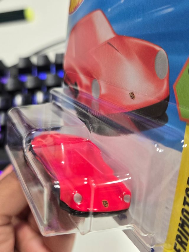 Hot Wheels Porsche 911 Carrera CLIP