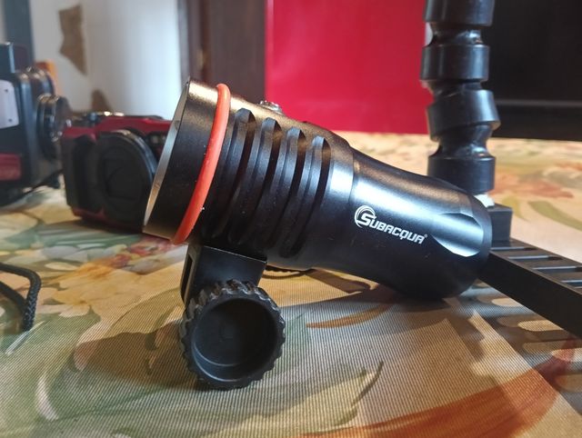 Cámara olympus Tg5 Carcasa Pt-058 Foco buceo Subaq