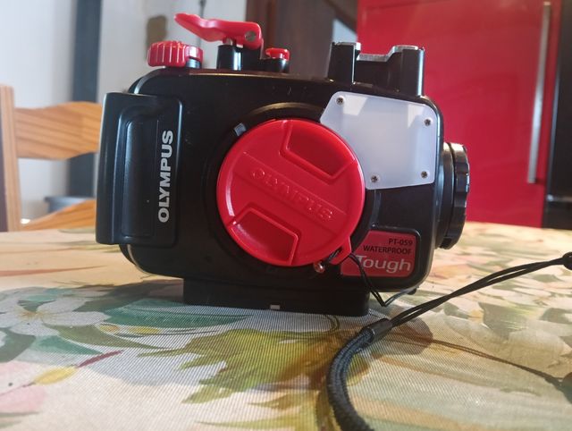 Cámara olympus Tg5 Carcasa Pt-058 Foco buceo Subaq