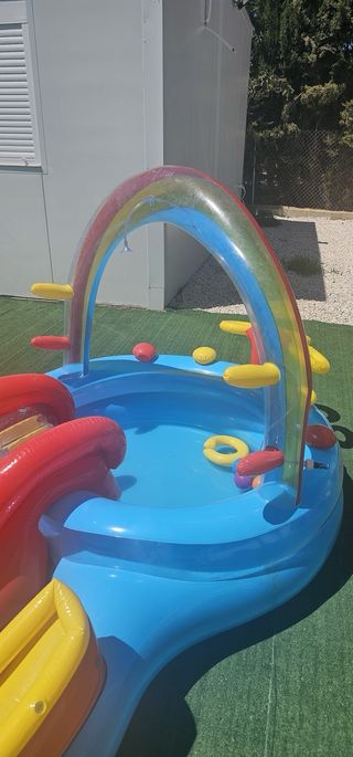 Piscina Intex hinchable arcoiris