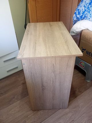 Escritorio madera beige